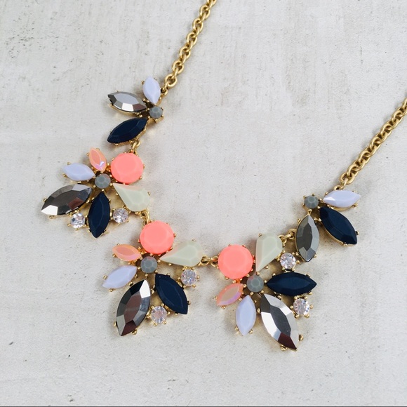 J. CREW Asymmetrical Clusters Statement Necklace - Picture 2 of 8